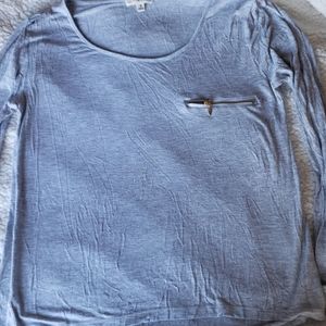 Long sleeve gray shirt